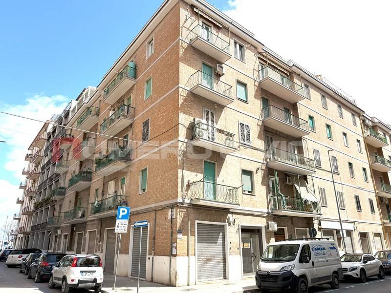 negozio in vendita a Foggia