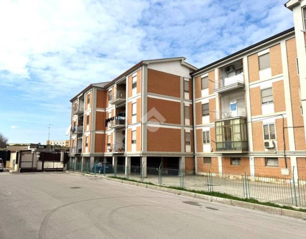 appartamento in vendita a Foggia in zona Candelaro