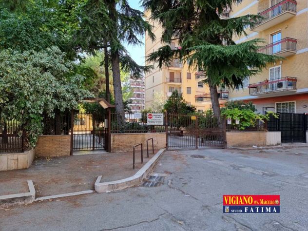 negozio in vendita a Foggia in zona Immacolata / San Pio X