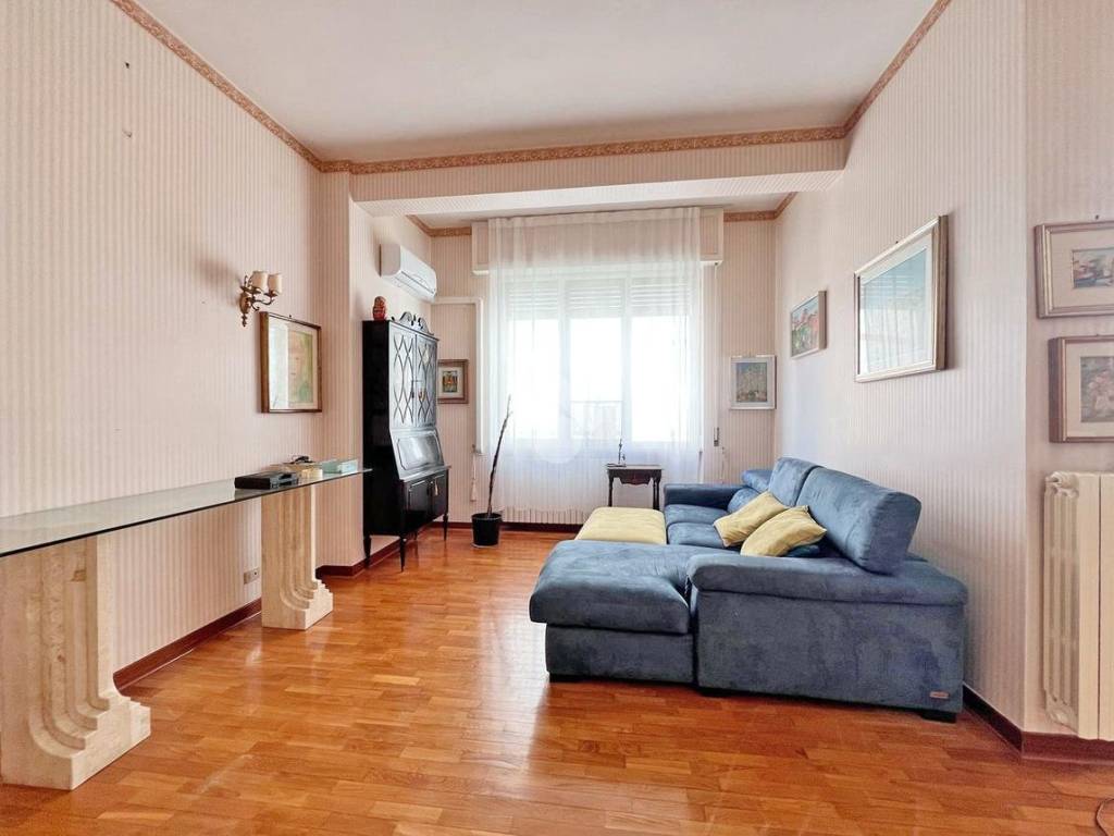 appartamento in vendita a Foggia in zona Immacolata / San Pio X