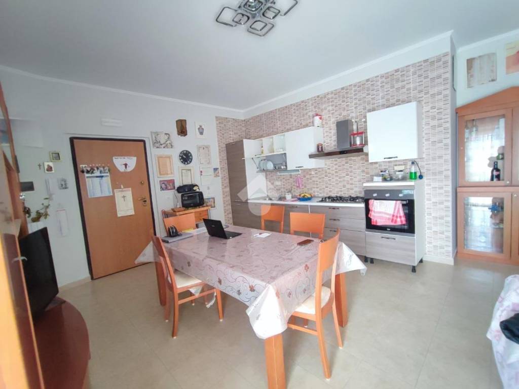 appartamento in vendita a Foggia in zona Villaggio Artigiani