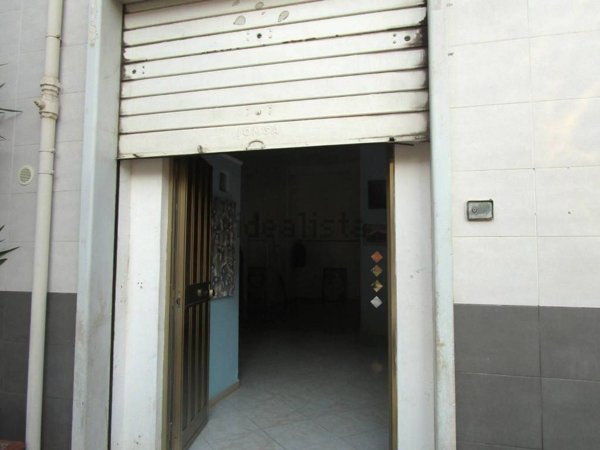 locale commerciale in vendita a Foggia in zona Centro Città