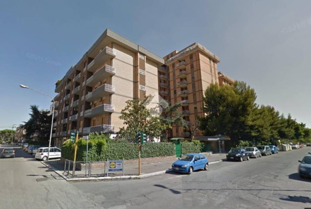 appartamento in vendita a Foggia in zona Immacolata / San Pio X