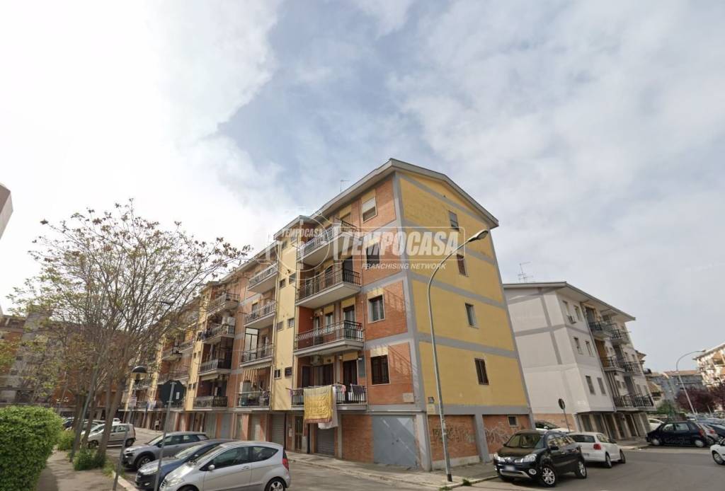 appartamento in vendita a Foggia in zona Immacolata / San Pio X