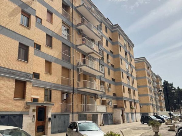 appartamento in vendita a Foggia in zona Immacolata / San Pio X