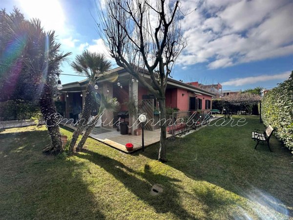 casa indipendente in vendita a Foggia
