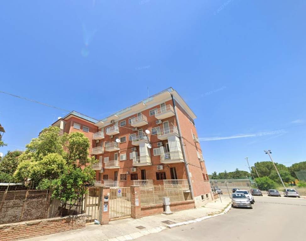 appartamento in vendita a Foggia in zona Candelaro