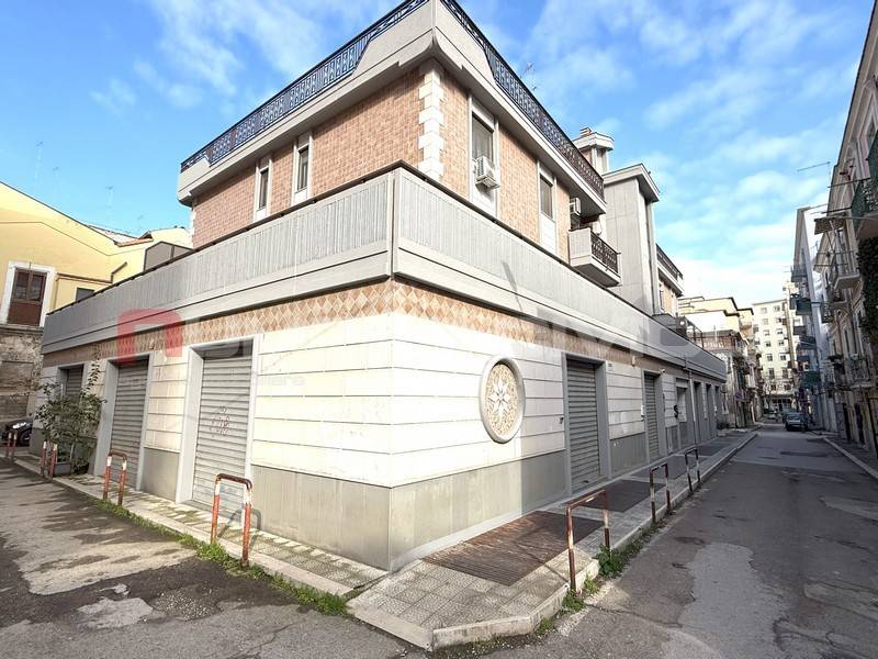 negozio in vendita a Foggia