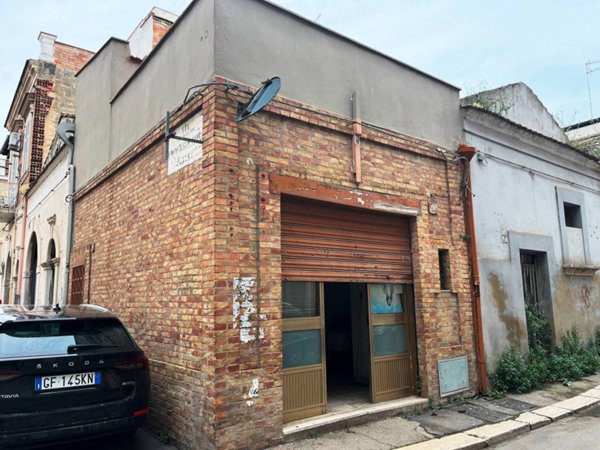 negozio in vendita a Foggia