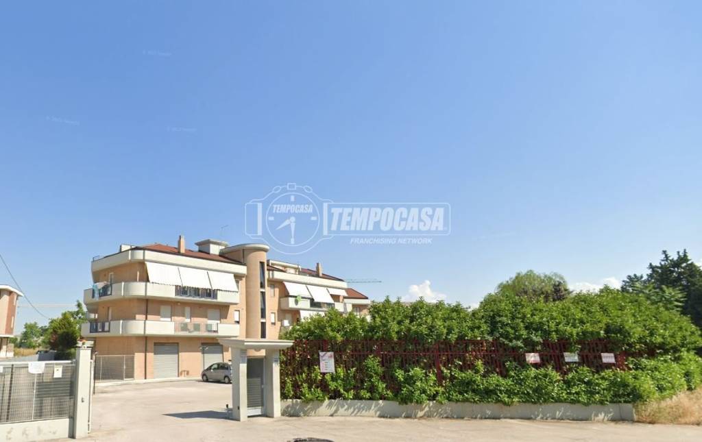 appartamento in vendita a Foggia in zona Villaggio Artigiani