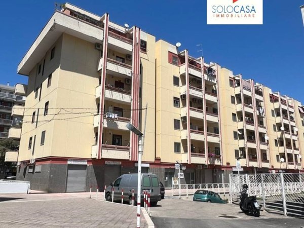 negozio in vendita a Foggia in zona Macchia Gialla