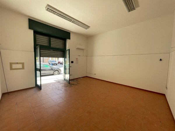 locale commerciale in vendita a Foggia