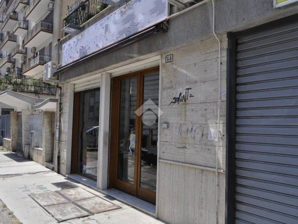 negozio in vendita a Foggia in zona Immacolata / San Pio X