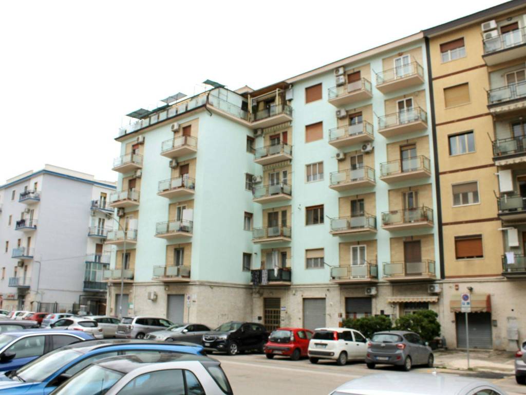 appartamento in vendita a Foggia in zona Immacolata / San Pio X