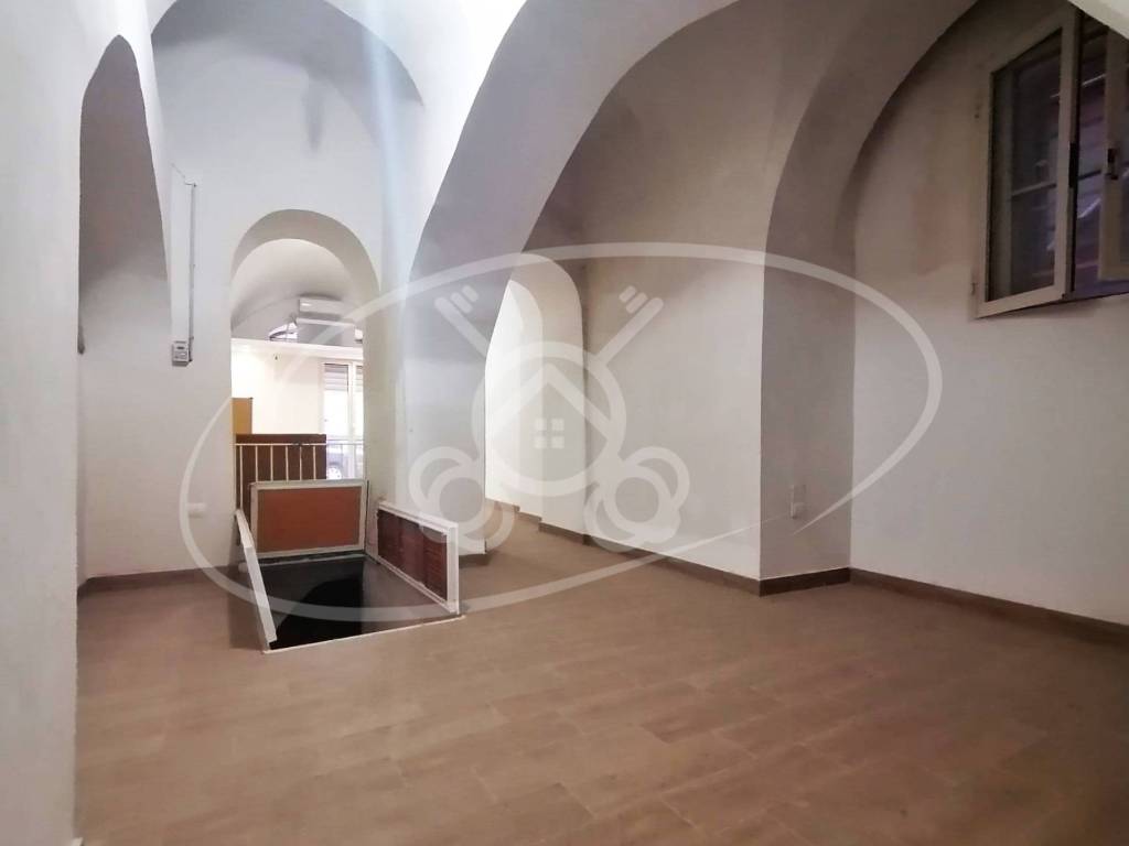 negozio in vendita a Foggia in zona Centro Città