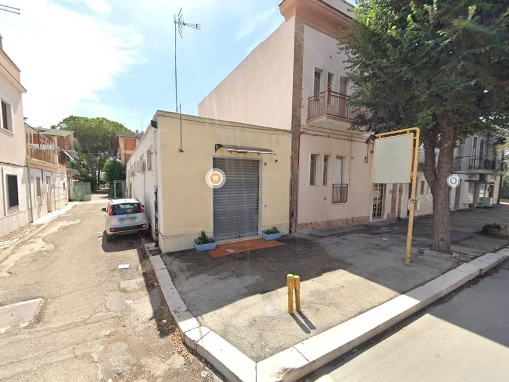 negozio in vendita a Foggia in zona Rione Diaz