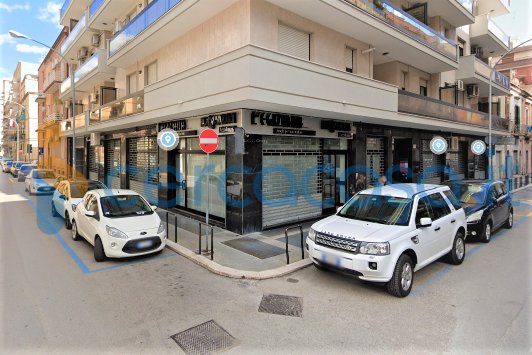 locale commerciale in vendita a Foggia