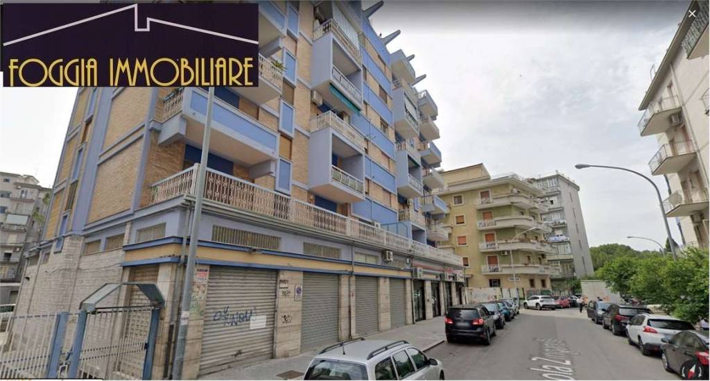 negozio in vendita a Foggia in zona Immacolata / San Pio X