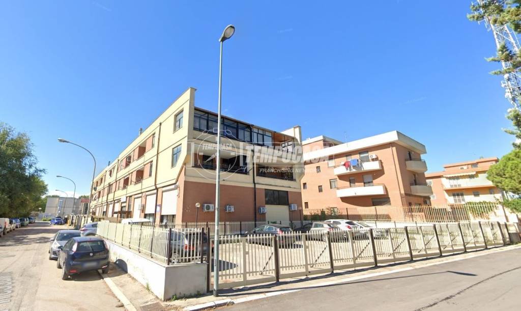 appartamento in vendita a Foggia in zona Villaggio Artigiani