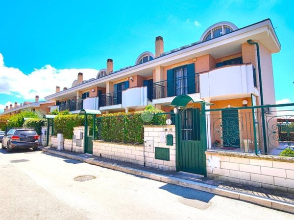 casa indipendente in vendita a Foggia