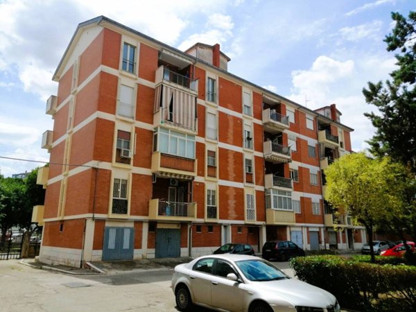 appartamento in vendita a Foggia in zona Immacolata / San Pio X