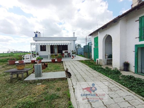 casa indipendente in vendita a Foggia in zona Incoronata