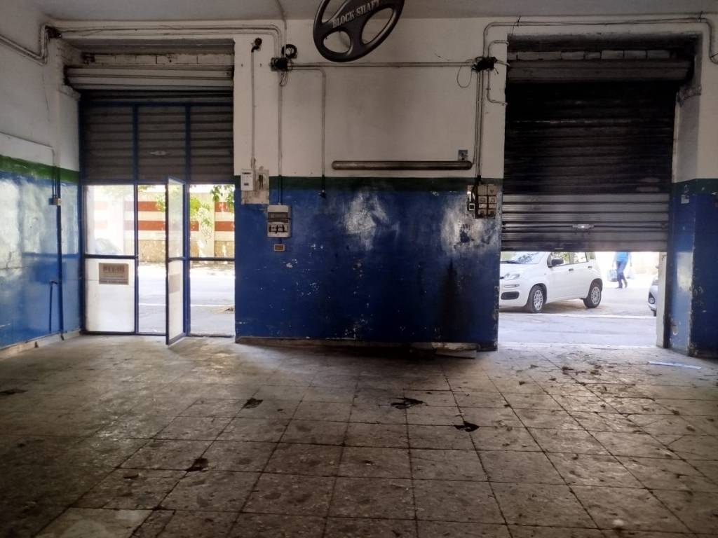 negozio in vendita a Foggia