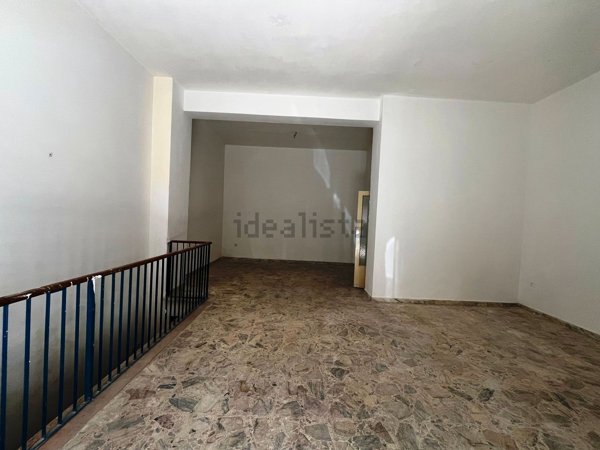 locale commerciale in vendita a Foggia