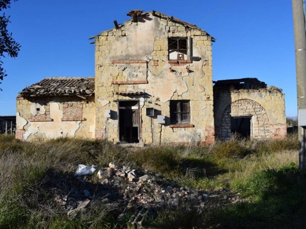 casa indipendente in vendita a Foggia in zona Cervaro