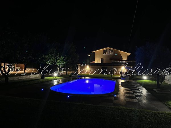 casa indipendente in vendita a Foggia in zona Centro Città