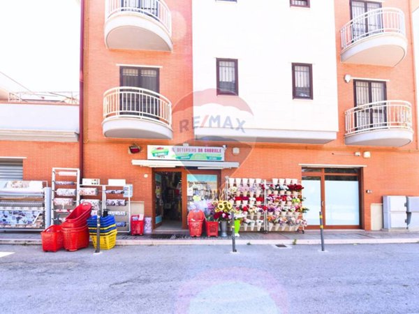 negozio in vendita a Foggia in zona CEP