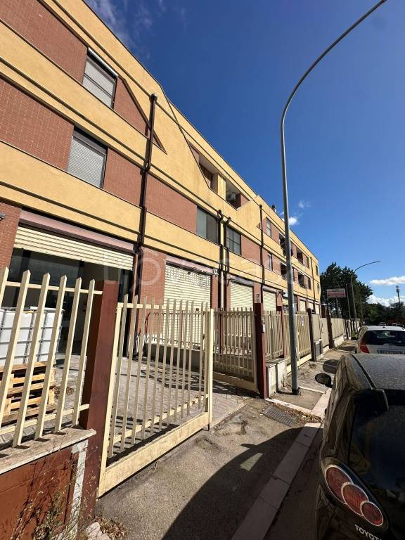 appartamento in vendita a Foggia in zona Villaggio Artigiani