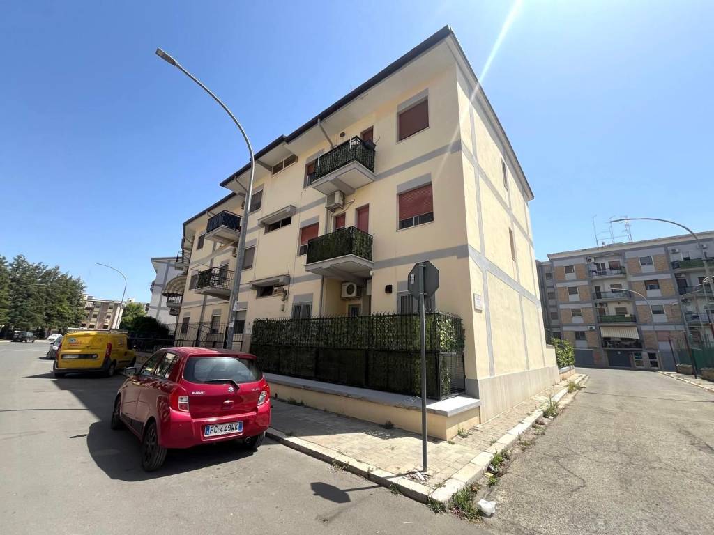 appartamento in vendita a Foggia in zona Immacolata / San Pio X