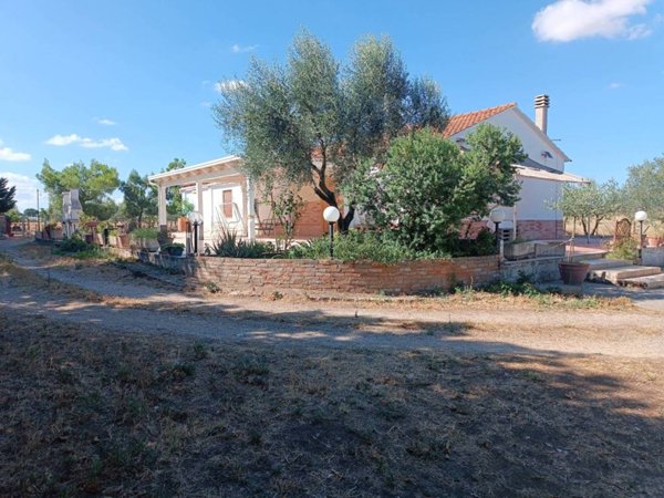 casa indipendente in vendita a Foggia
