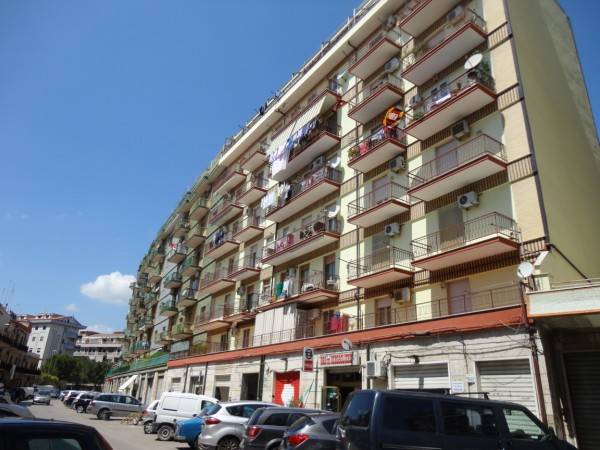 locale commerciale in vendita a Foggia