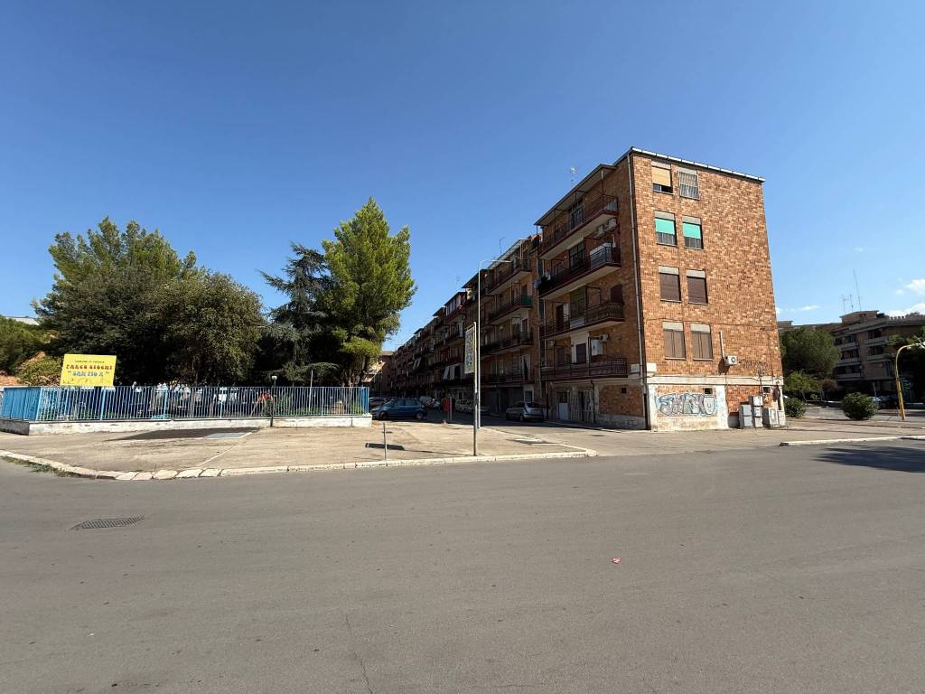 appartamento in vendita a Foggia in zona Immacolata / San Pio X