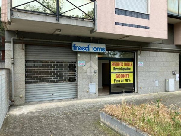 negozio in vendita a Foggia