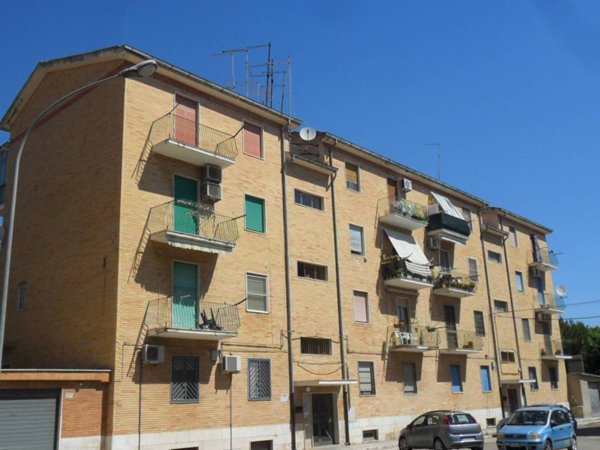 appartamento in vendita a Foggia in zona Immacolata / San Pio X