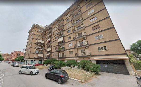 negozio in vendita a Foggia in zona Macchia Gialla