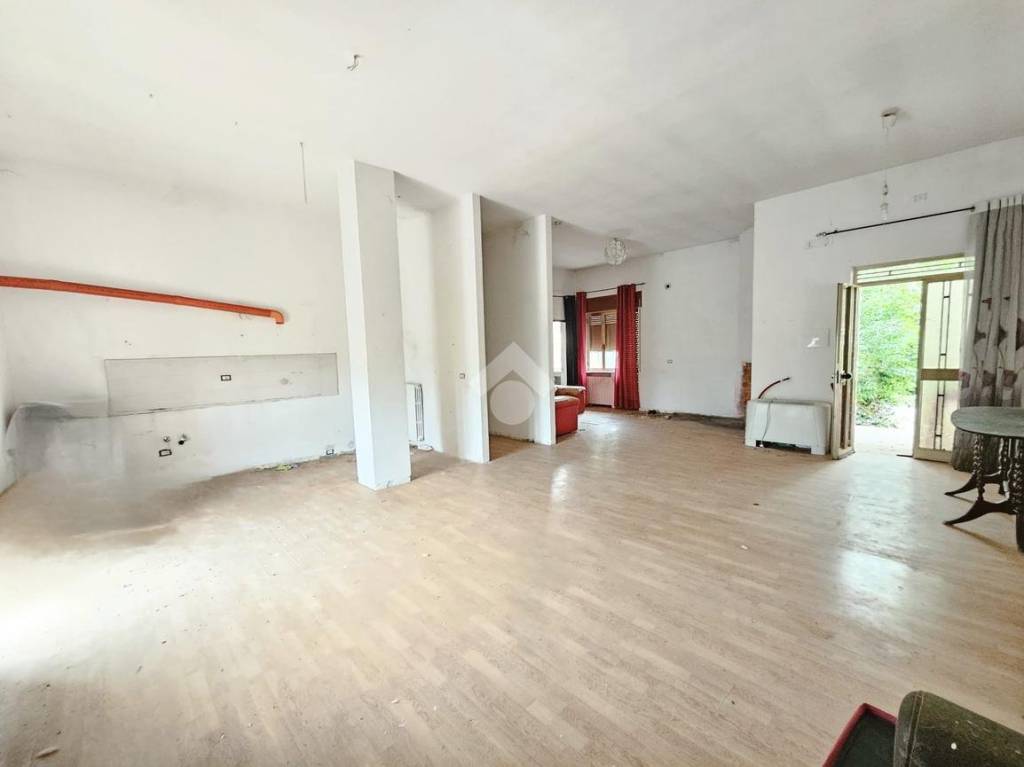 casa indipendente in vendita a Foggia in zona Macchia Gialla