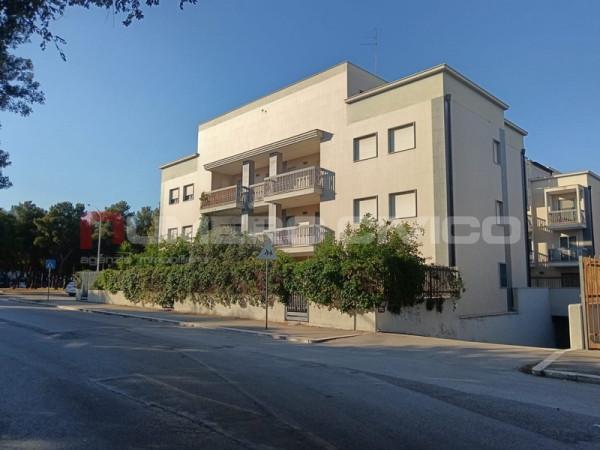 negozio in vendita a Foggia in zona Macchia Gialla