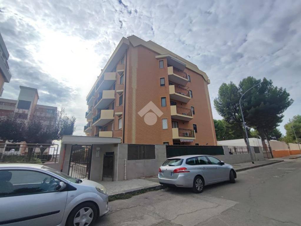 appartamento in vendita a Foggia in zona CEP