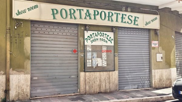 locale commerciale in vendita a Foggia in zona Centro Città