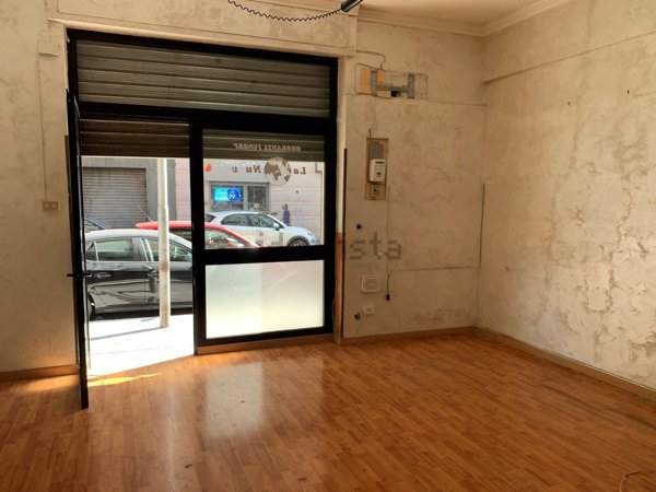 locale commerciale in vendita a Foggia