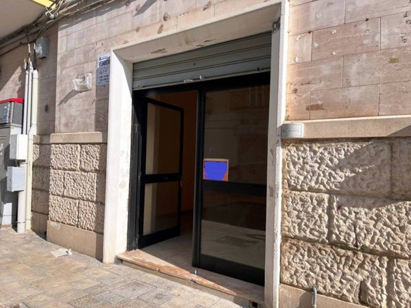 negozio in vendita a Foggia