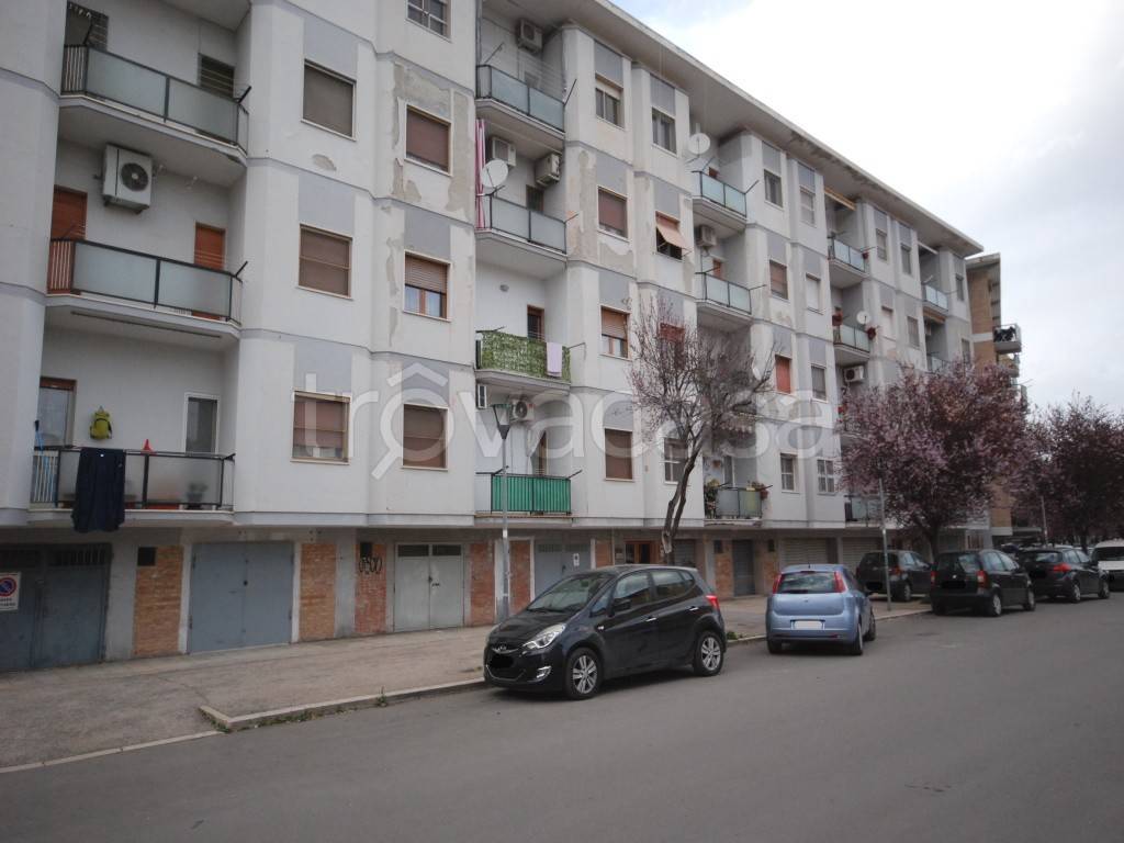 appartamento in vendita a Foggia in zona Immacolata / San Pio X