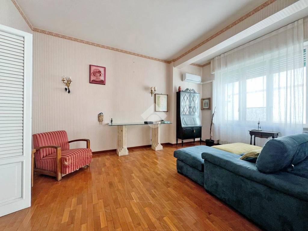 appartamento in vendita a Foggia in zona Immacolata / San Pio X