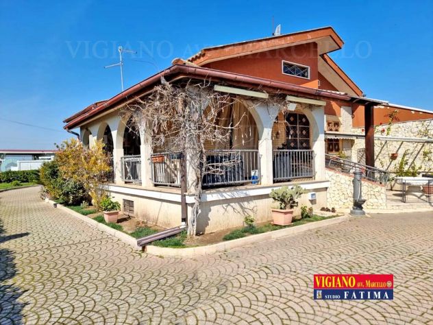 villa in vendita a Foggia in zona Arpinova