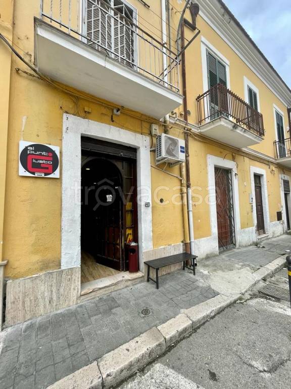 negozio in vendita a Foggia in zona Centro Città