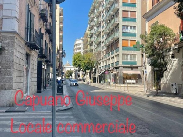 negozio in vendita a Foggia in zona Centro Città